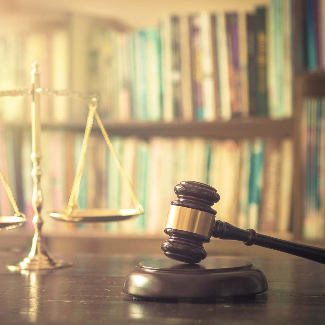 Zasiedzenie nieruchomości pozostającej w użytkowaniu wieczystym osoby trzeciej. Uchwała Sądu Najwyższego korzystna dla samoistnych posiadaczy nieruchomości